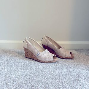 Toms Natural Woven Diamond Wedges